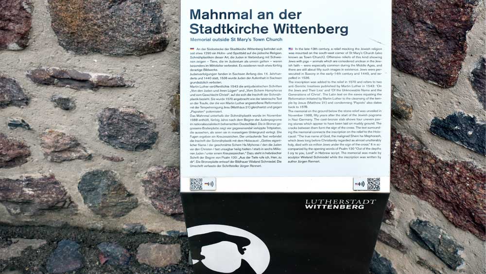Erklärugn an Wittenberger Stadtkirche zur Schmähplastik "Judensau"