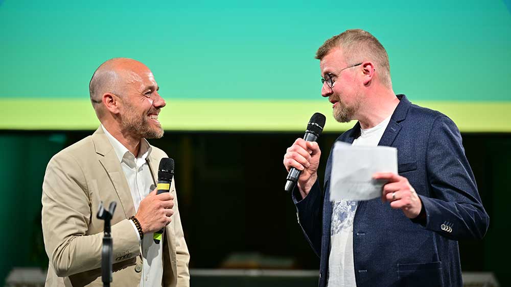 Zwei Männer im Gespräch