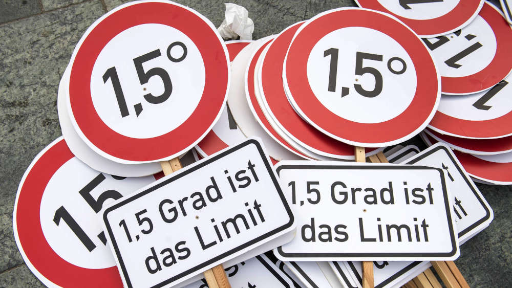 Verkehrsschilder mit dem 1.5 Grad Symbol