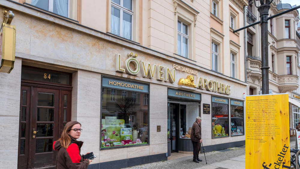 Das Geburtshaus Fontanes mit der Löwen-Apotheke in Neuruppin