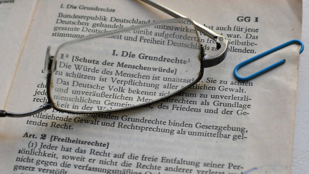 „Die Würde des Menschen ist unantastbar“ lautet Artikel 1 im Grundgesetz