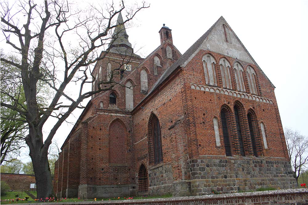 Kirche von Lassan von Außen