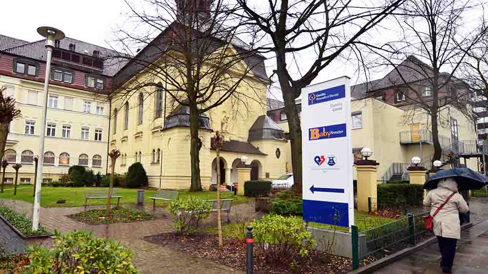 Gebäude eines Krankenhauses von Außen