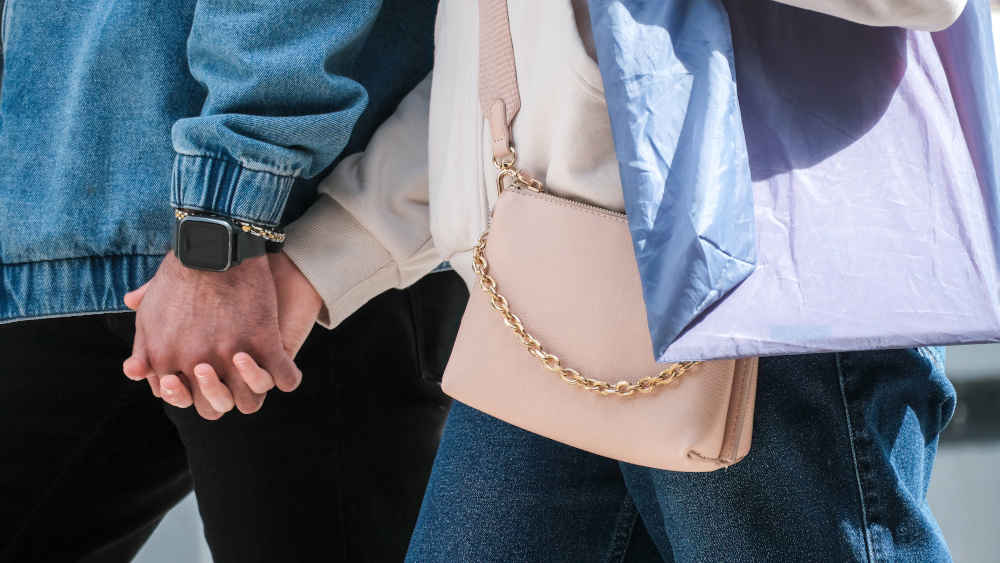 Um Krisen oder Spannungen in der Ehe zu bewältigen, hilft oftmals eine Eheberatung