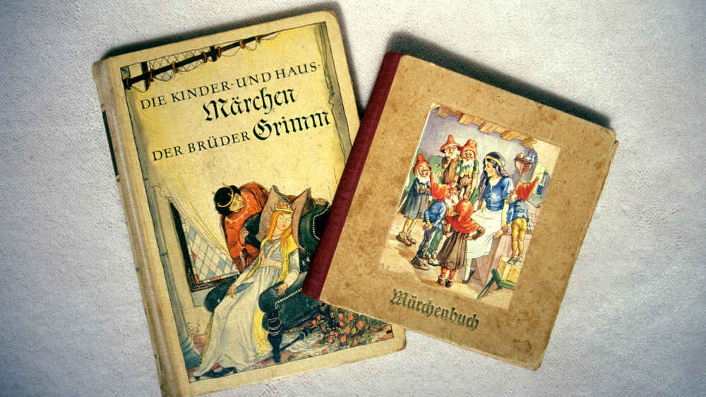 Zwei alte Märchenbücher