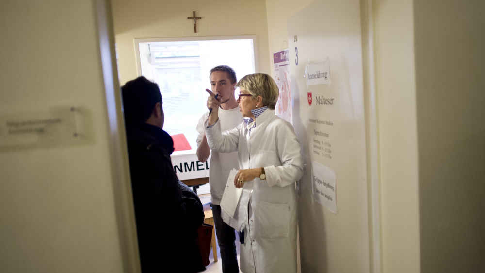 Anmeldung und Warteraum einer Arztpraxis